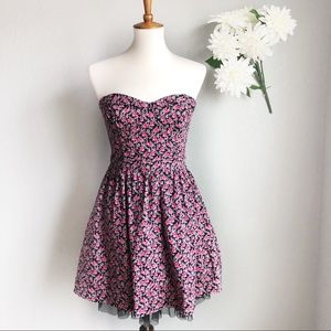PacSun Black Poppy Floral Strapless Dress